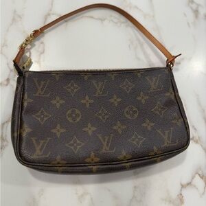 Louis Vuitton Monogram Pochette